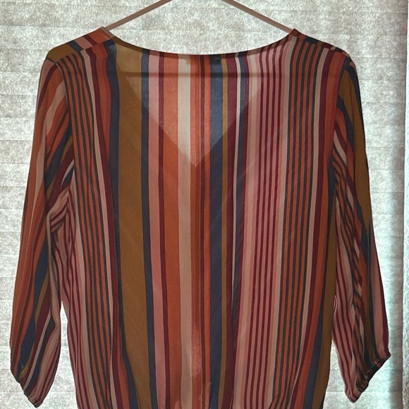 Francesca’s multi colored top - Picture 2 of 2